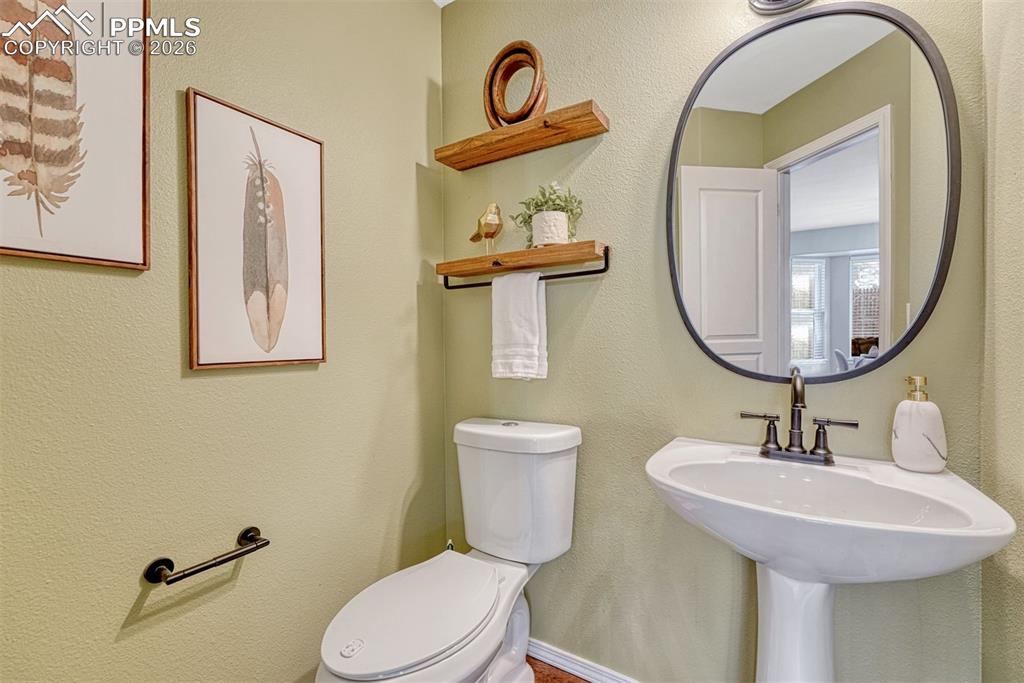 Image 14 of 38: Bathroom