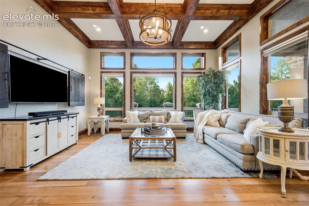 Image 10 of 50: Living Room
