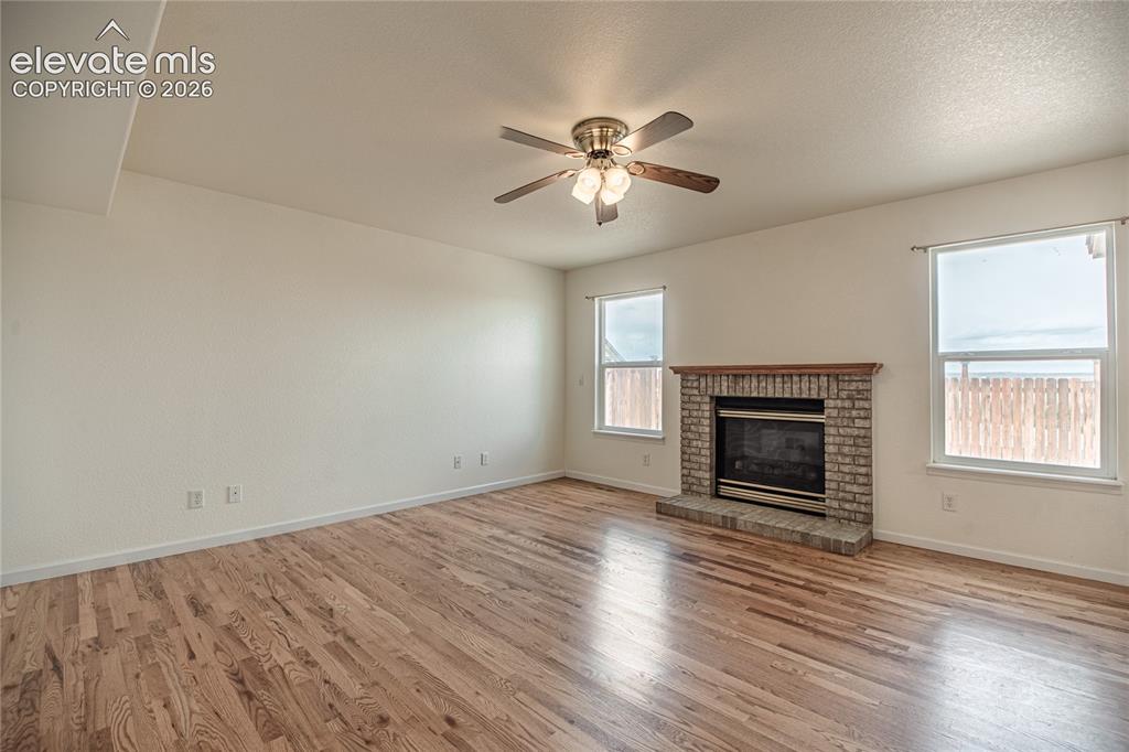 Image 15 of 47: Living Room