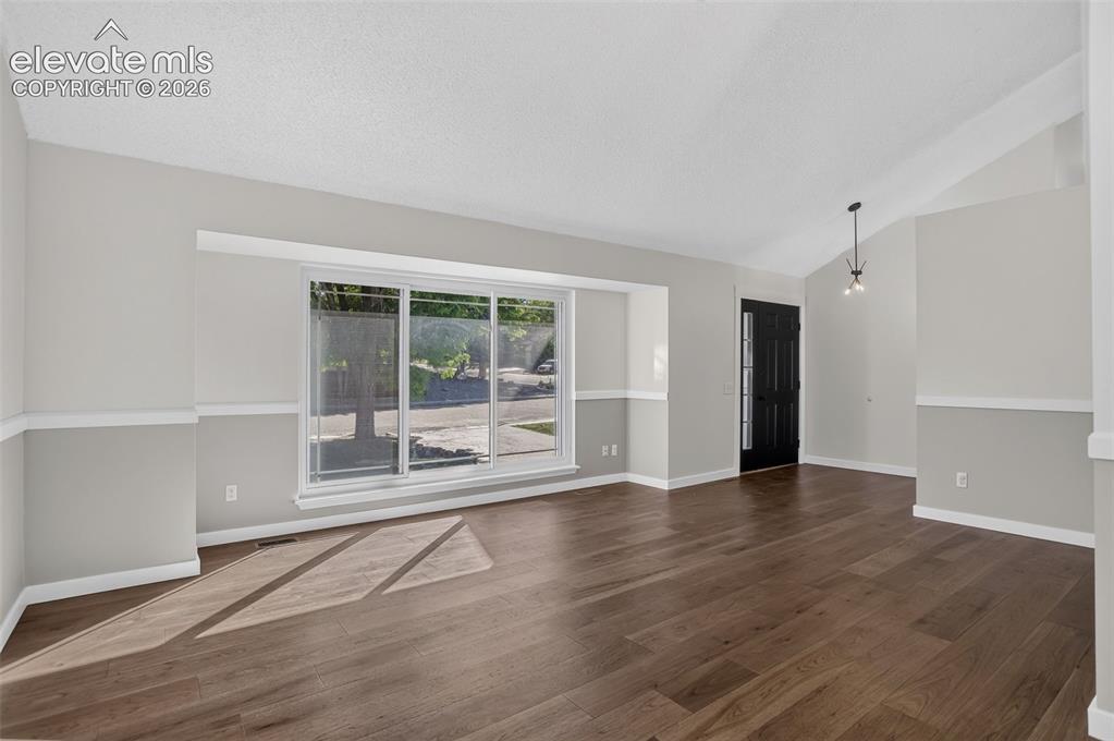 Image 9 of 50: Living Room