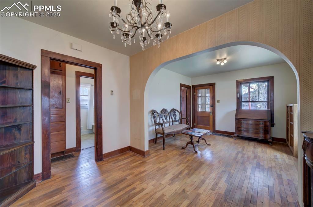 Image 12 of 40: Dining room with view to bathroom