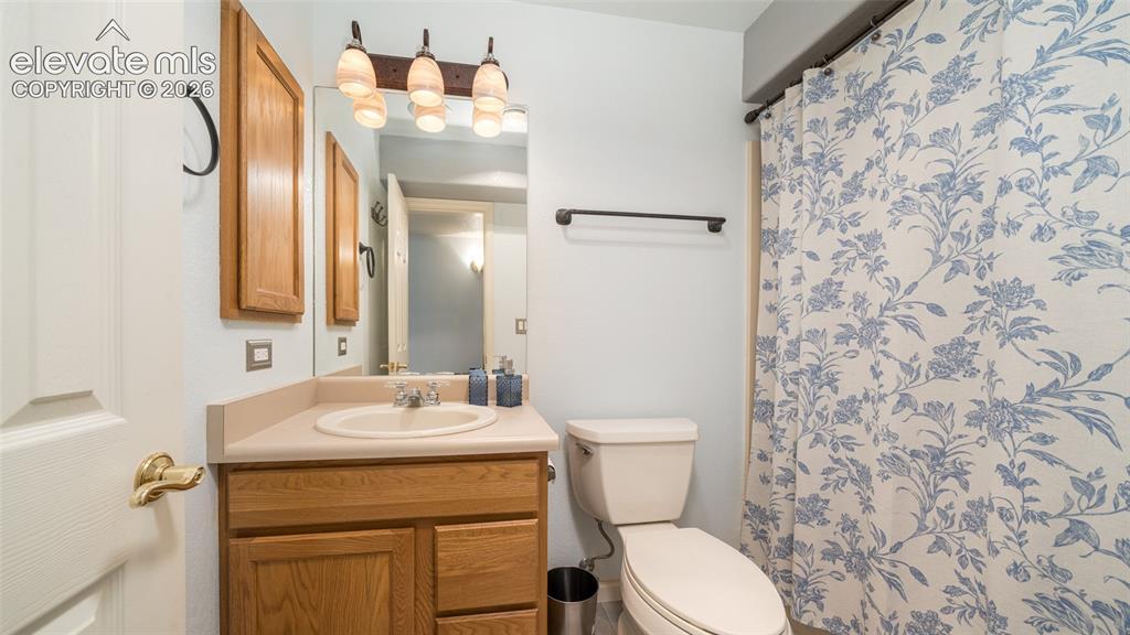 Image 12 of 26: Bathroom