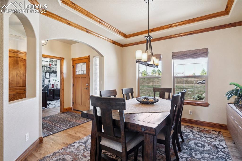 Image 5 of 46: Coffered ceiling and crown molding