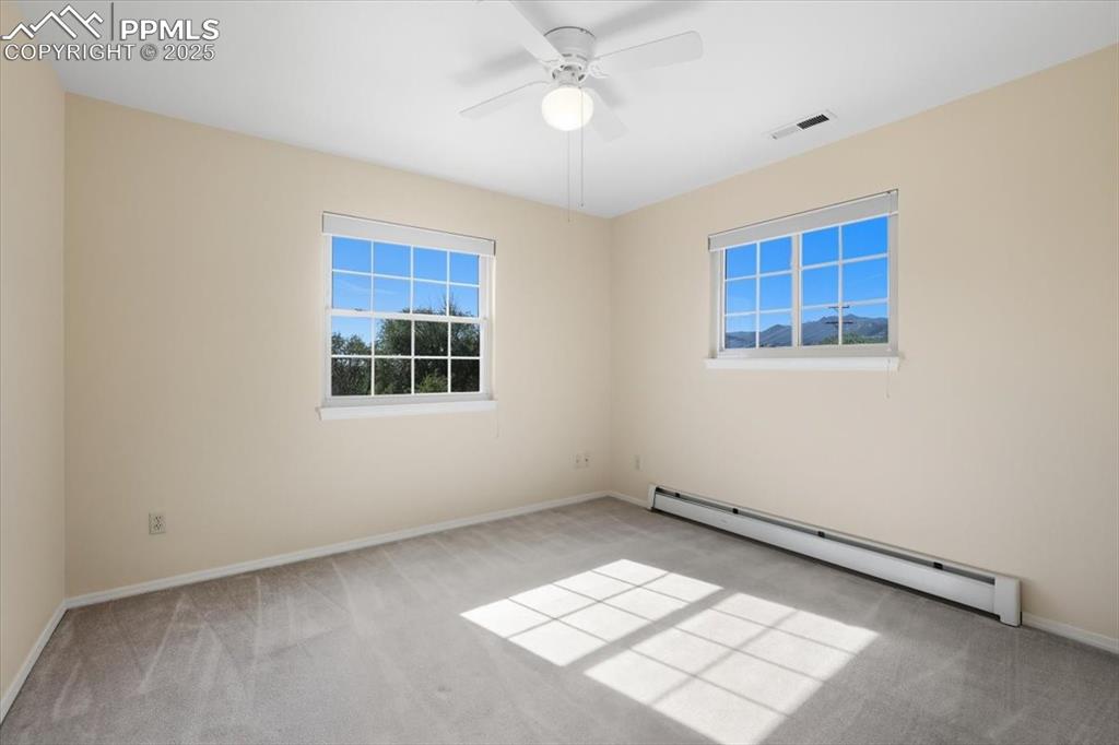 Image 31 of 48: Bedroom