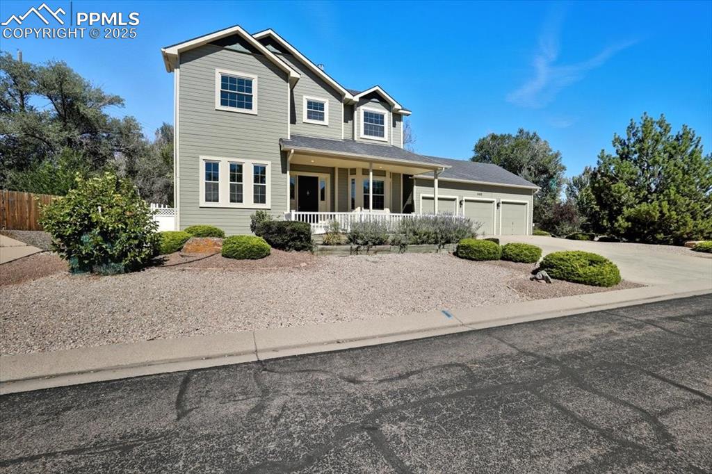 Image 4 of 48: Front of Structure