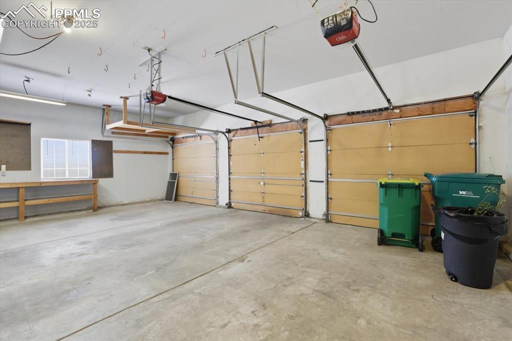 Image 48 of 48: Garage