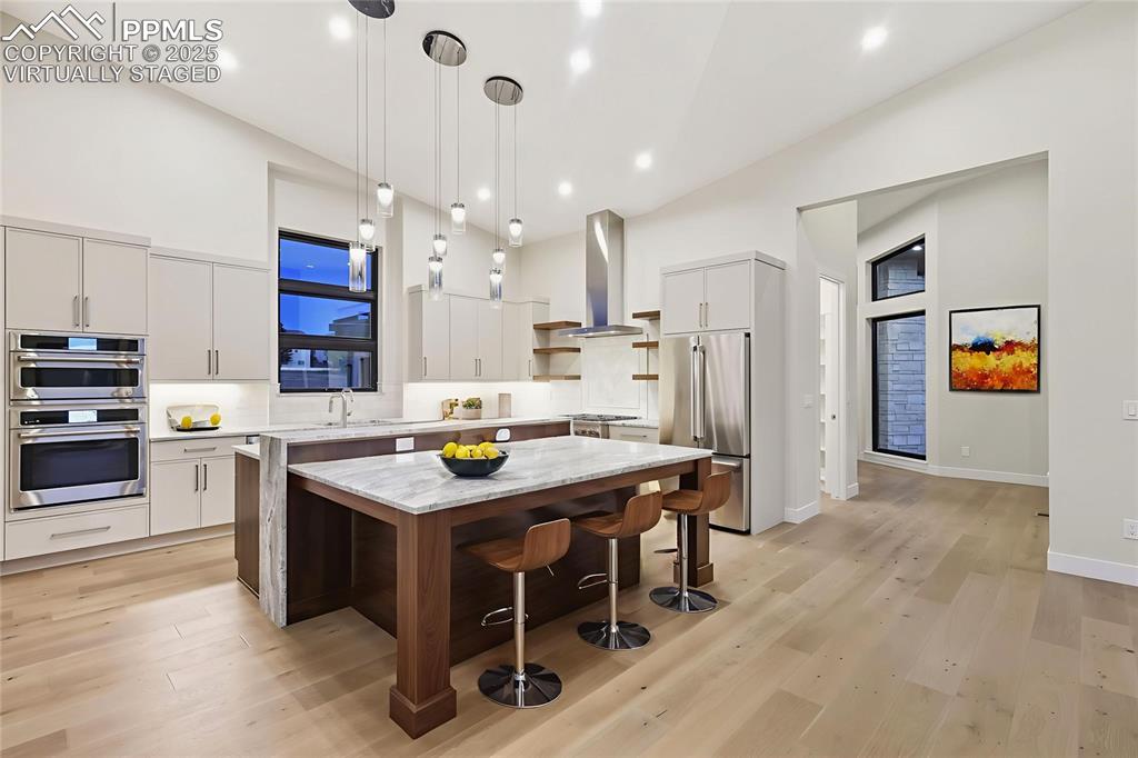 Image 18 of 50: Virtually Staged