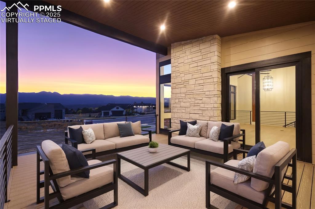 Image 8 of 50: Virtually Staged