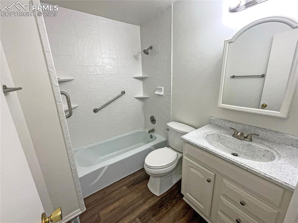 Image 14 of 20: No Description Available