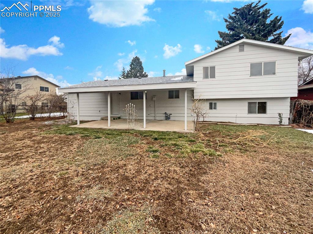 Image 19 of 20: No Description Available