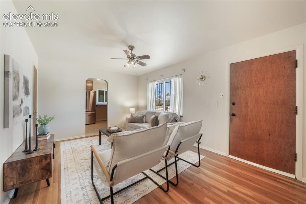 Image 11 of 50: Living Room