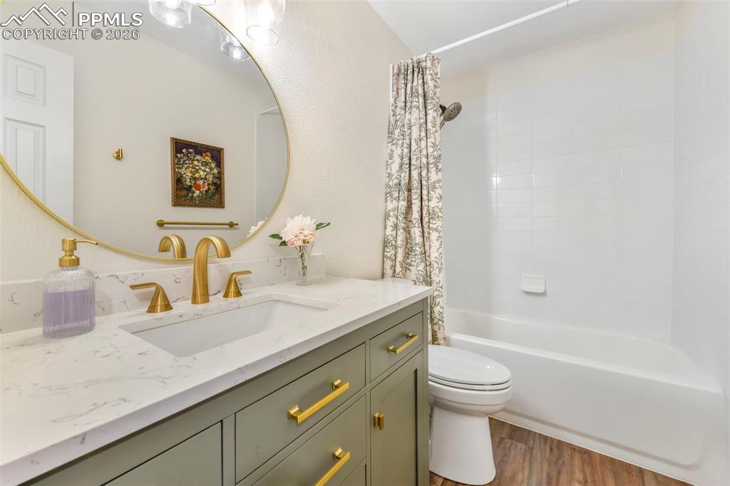 Image 17 of 50: Master Bedroom