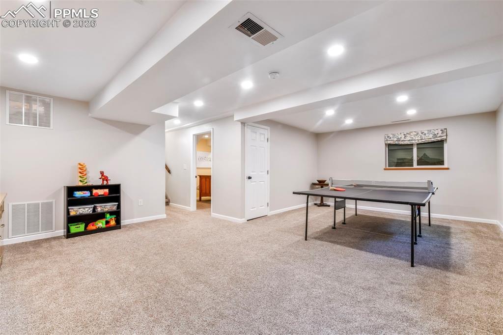 Image 28 of 50: Family Room