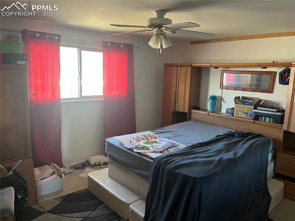 Image 15 of 15: Bedroom