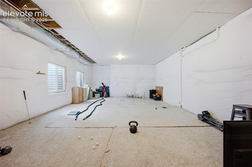 Image 40 of 50: Basement