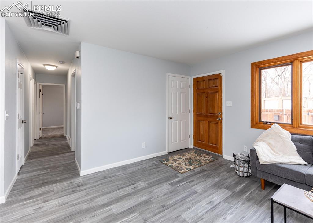 Listing 1421192, Image 4 of 49