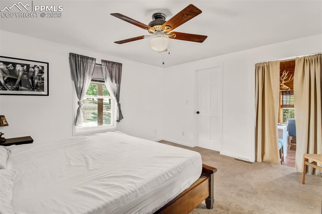 Image 15 of 38: Additional view of the dining room