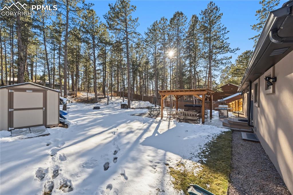 Image 32 of 40: shed for additional storage