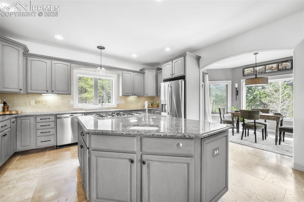 Image 9 of 50: Kitchen