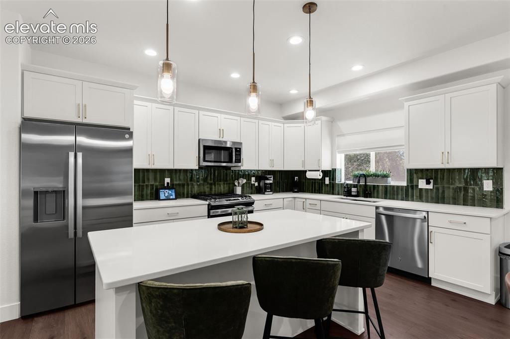 Image 16 of 48: Kitchen