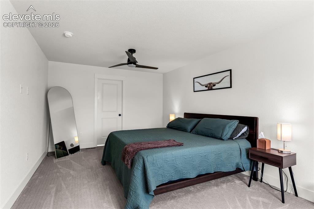 Image 21 of 48: Bedroom