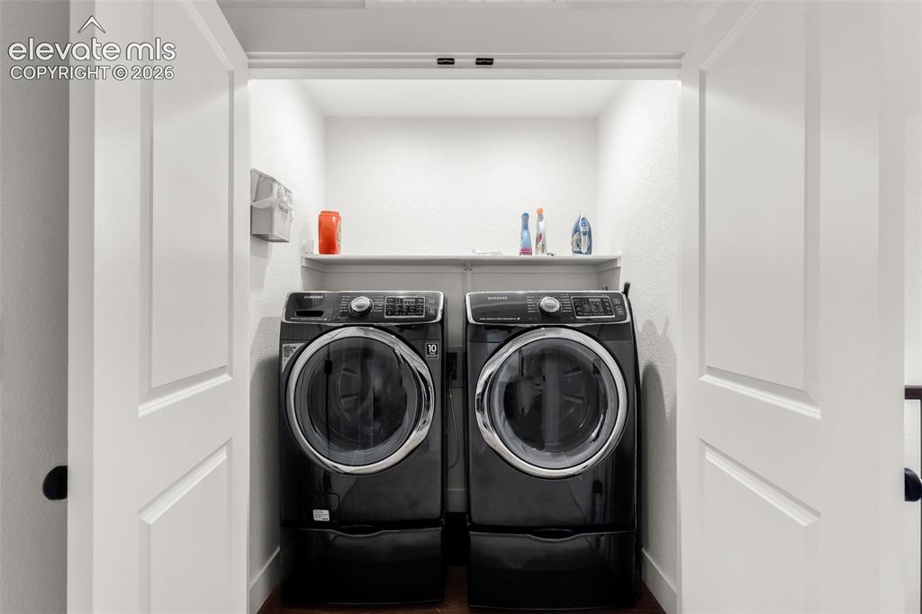 Image 31 of 48: Laundry