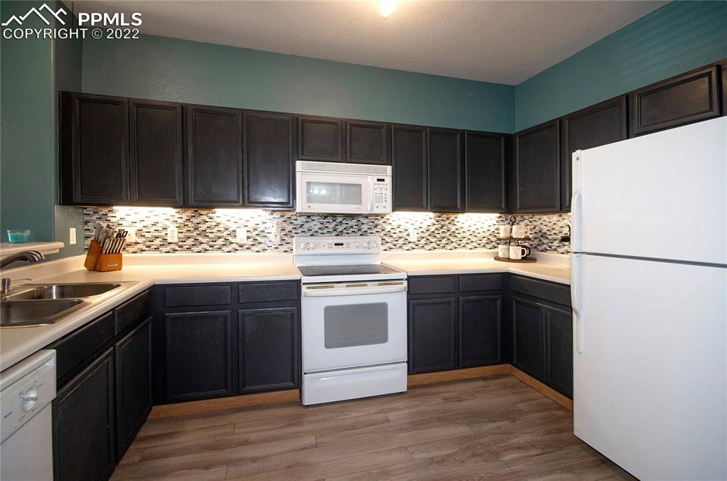 Listing 1427103, Image 10 of 24