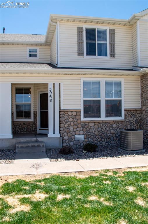 Listing 1427103, Image 2 of 24