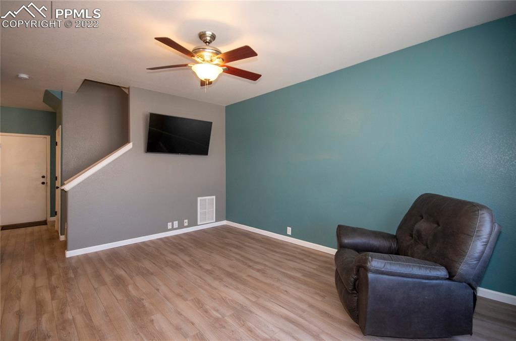 Listing 1427103, Image 6 of 24