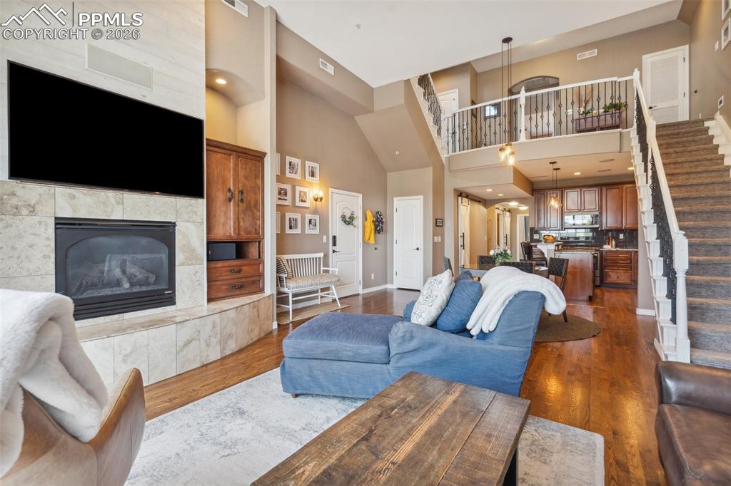 Image 9 of 49: Living Room