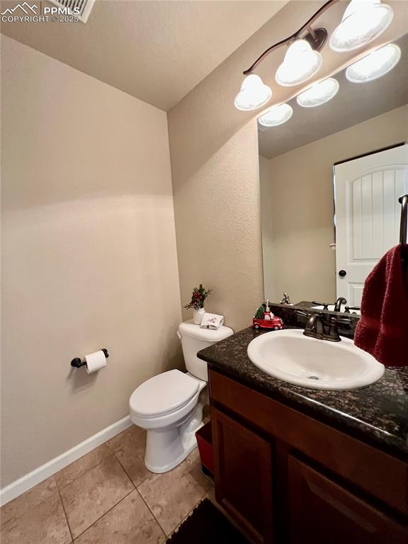 Image 17 of 37: Bathroom