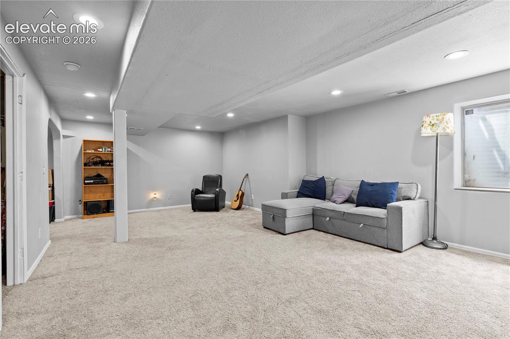 Image 34 of 37: Family Room