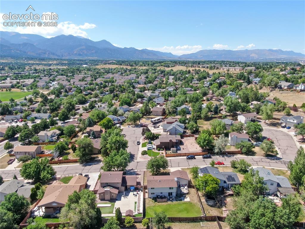 Image 34 of 40: Overhead view of home from back to front.