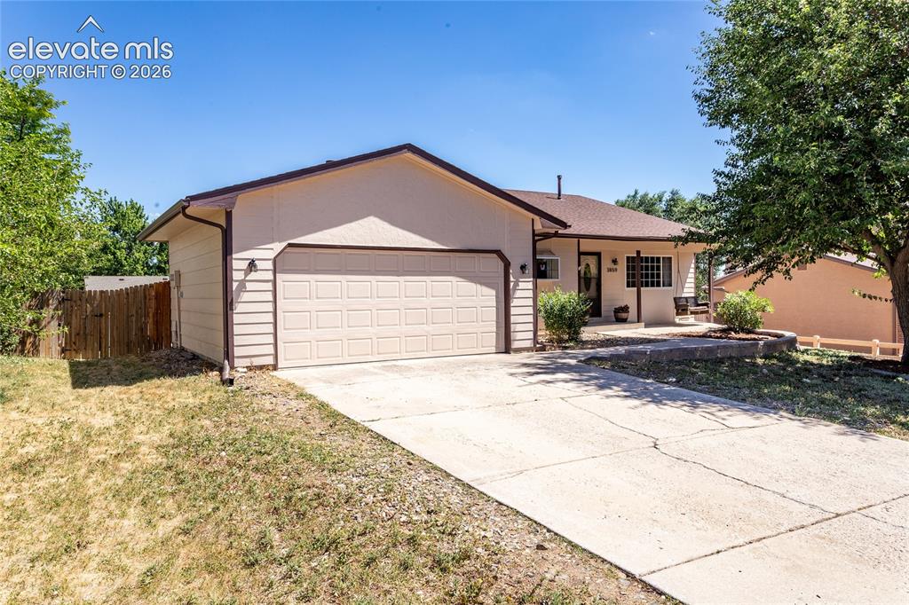 Image 40 of 40: Home on large lot with mountain views.