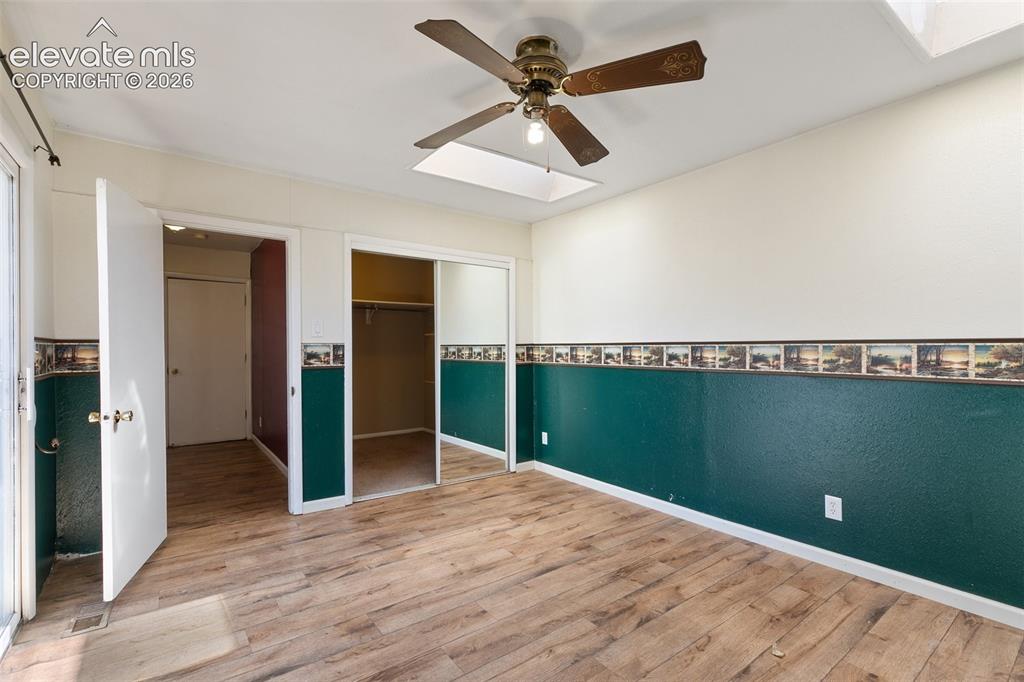 Image 15 of 29: Bedroom
