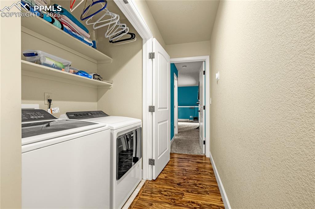 Image 19 of 35: Laundry