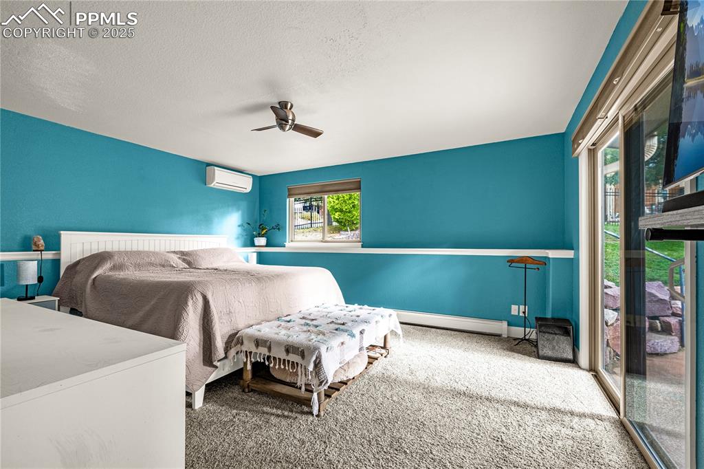 Image 20 of 35: Bedroom