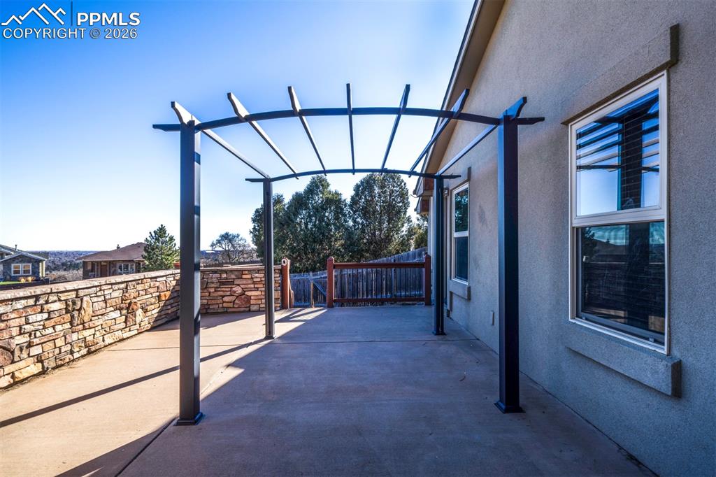 Image 41 of 44: Patio