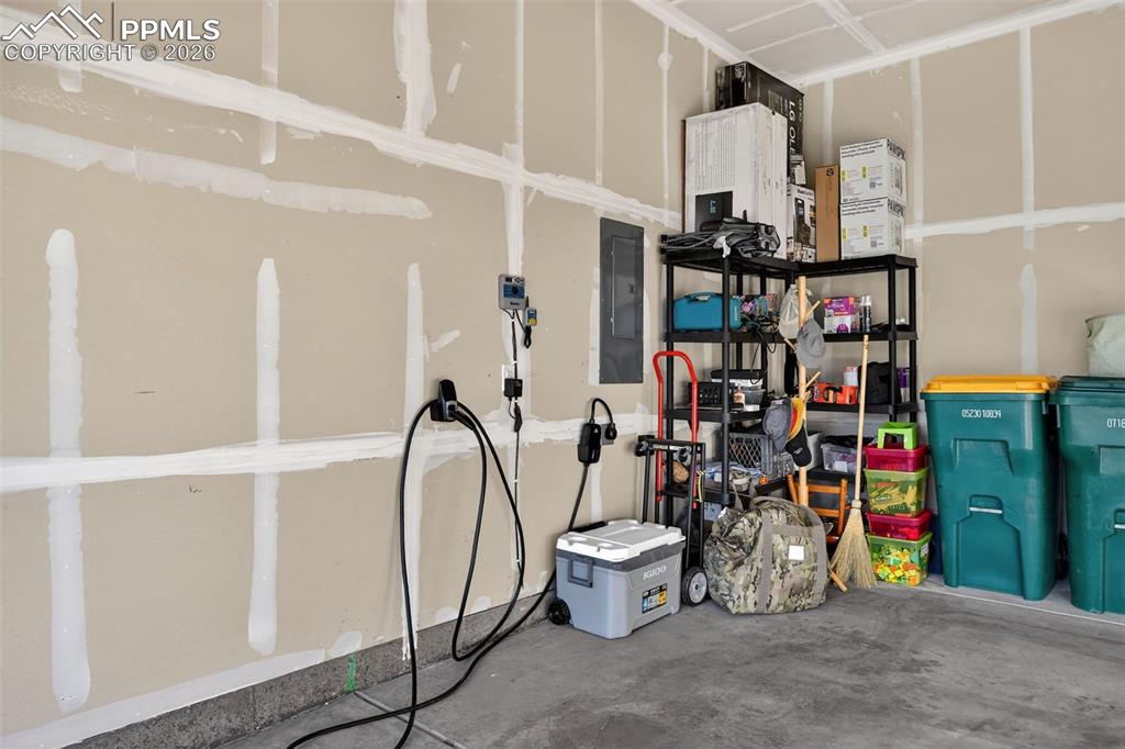 Image 26 of 36: Storage