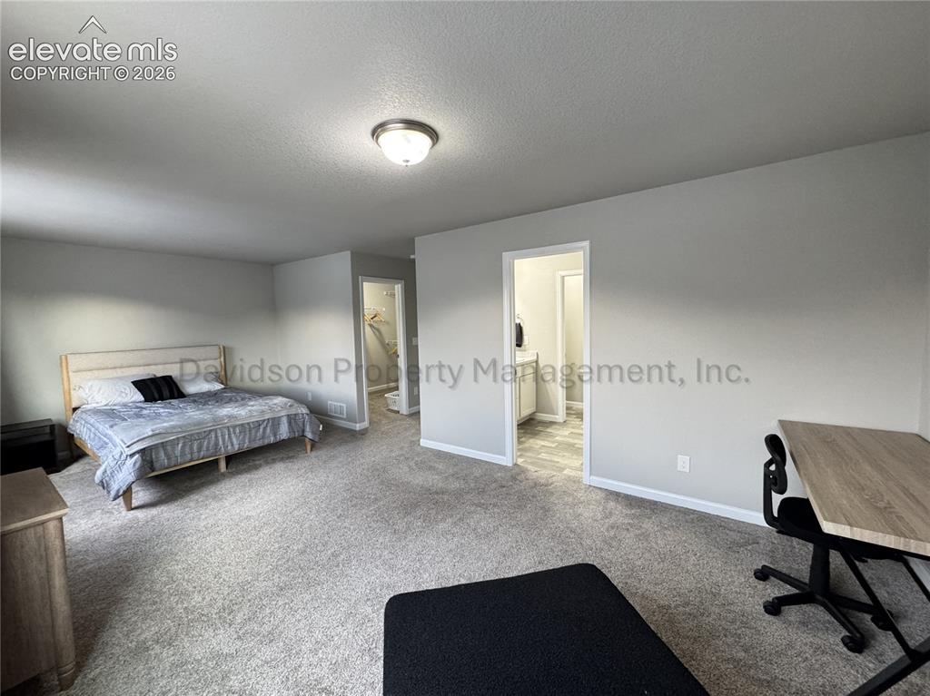 Image 9 of 16: Bedroom