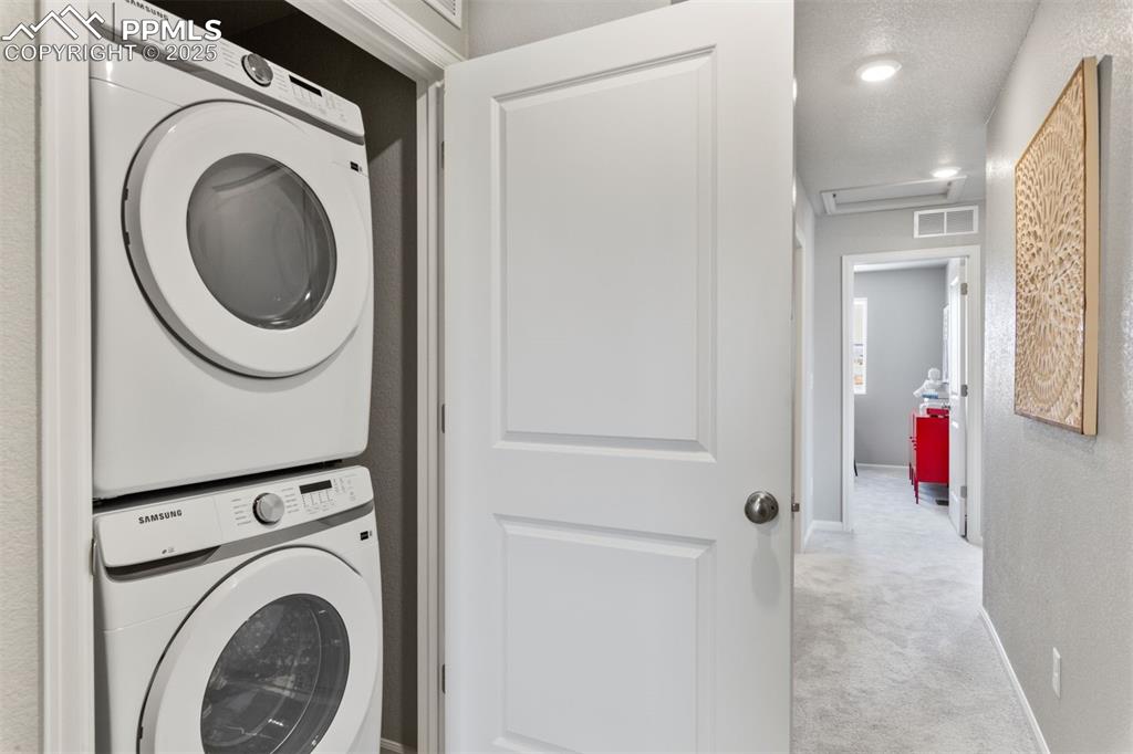 Image 9 of 19: Photos of model home