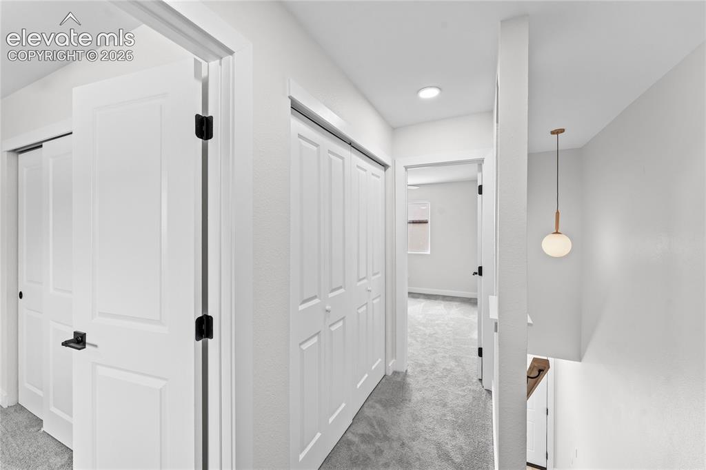 Image 18 of 35: Hallway