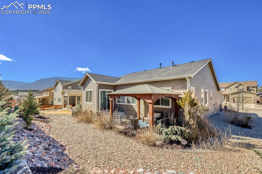 Image 37 of 50: Back of Structure