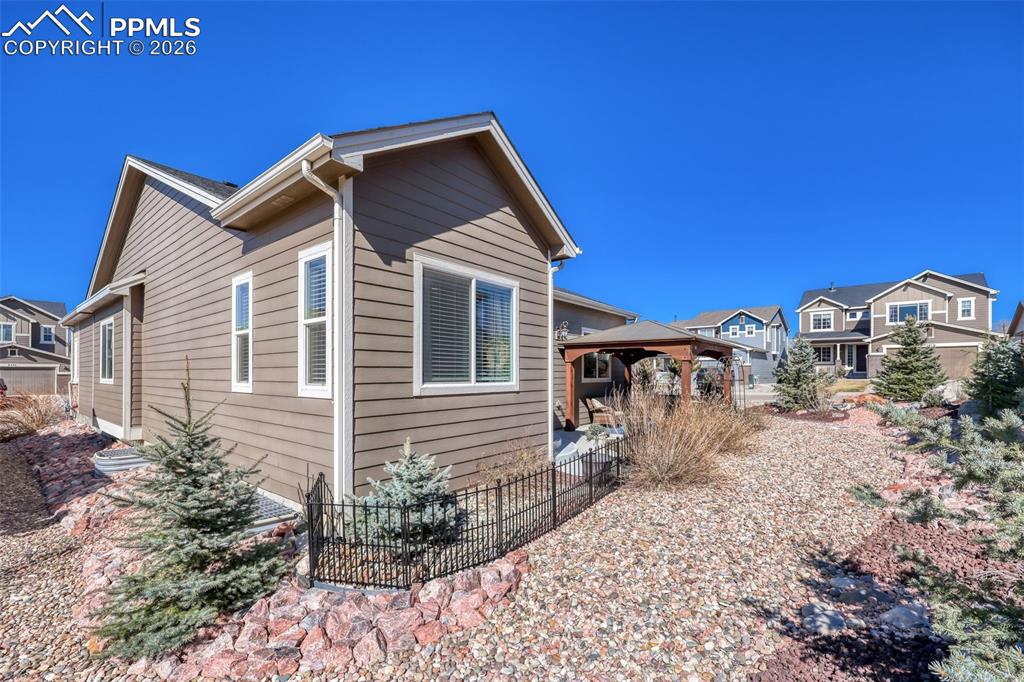 Image 38 of 50: Side of Structure