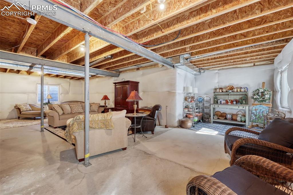 Image 40 of 50: Basement