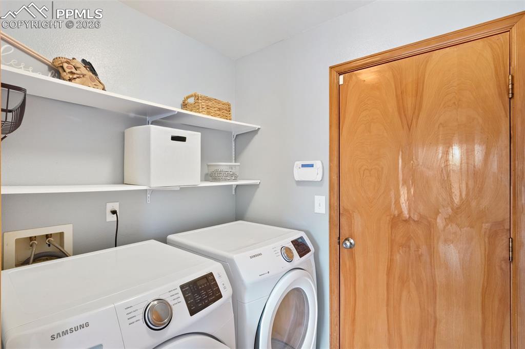 Image 17 of 36: Laundry