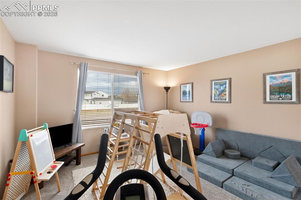 Image 19 of 36: Loft