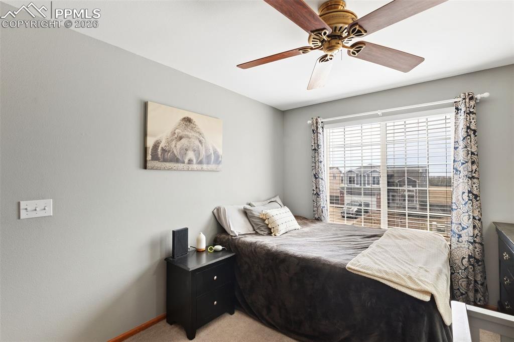 Image 31 of 36: Bedroom