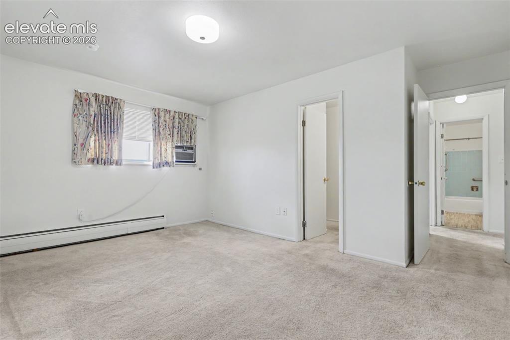Image 16 of 27: Bedroom
