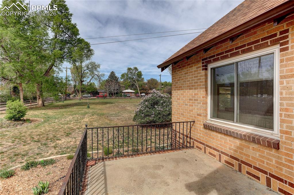 Image 42 of 49: Front porch